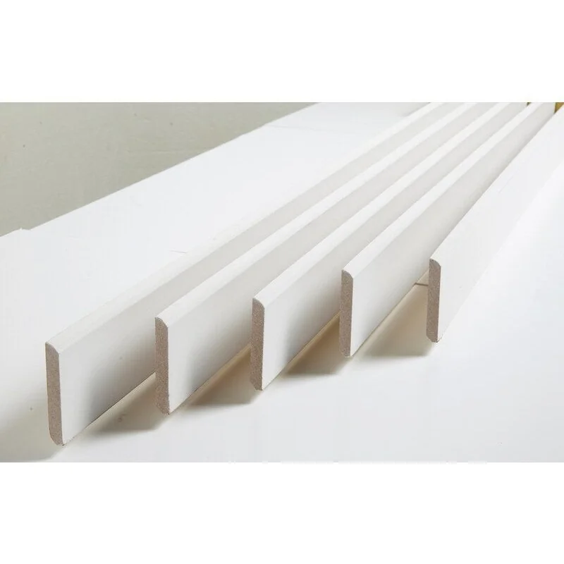 Lot de 5 plinthes médium en MDF arrondies peint blanc, 9 x 100 mm, L.2 m